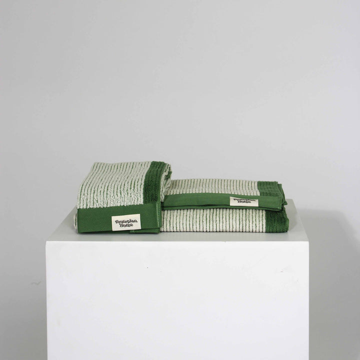 Moss Bath + Hand Towel Bundle