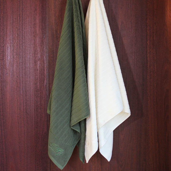 Olive Bath & Hand Towel Bundle