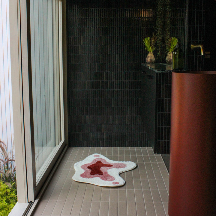 Wobble Bath Mat - Pink/Maroon
