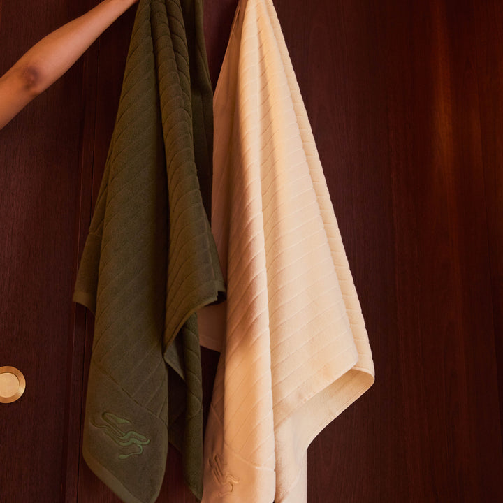 Olive Bath & Hand Towel Bundle